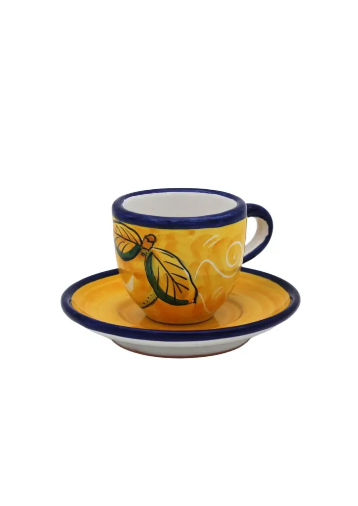 Tazzina caffè con piattino limoni